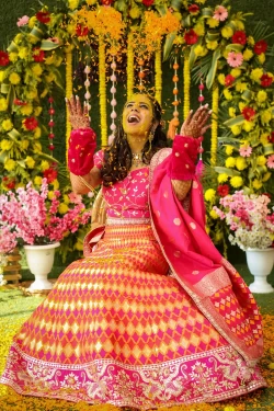 Experience the harmony of blending traditions and joy during the Haldi ceremony. Studio Kings Photography captures the cultural richness and happiness of this ritual