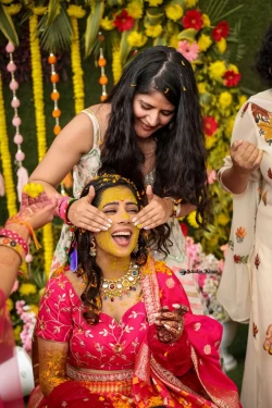 Participate in the fun-filled Haldi rituals filled with laughter and blessings. Studio Kings Wedding Photography celebrates the joyful atmosphere and cultural significance of this ceremony.