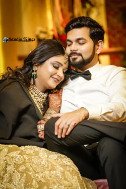 Experience the eternal love captured in this romantic couple's portrait. Studio Kings Wedding Photography reveals the deep connection and affection between the couple.